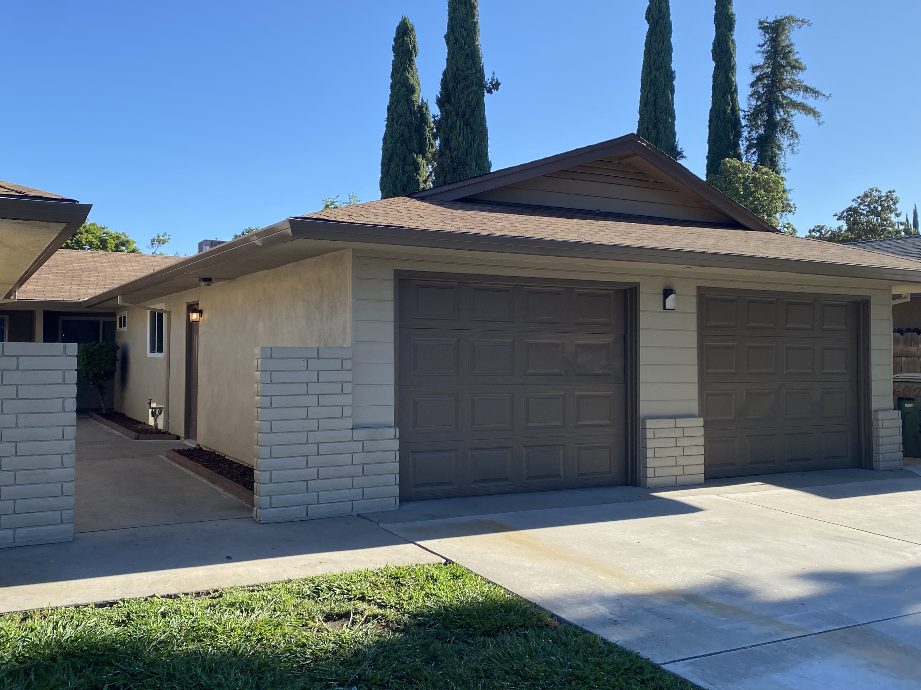 1607 East Rumble Road