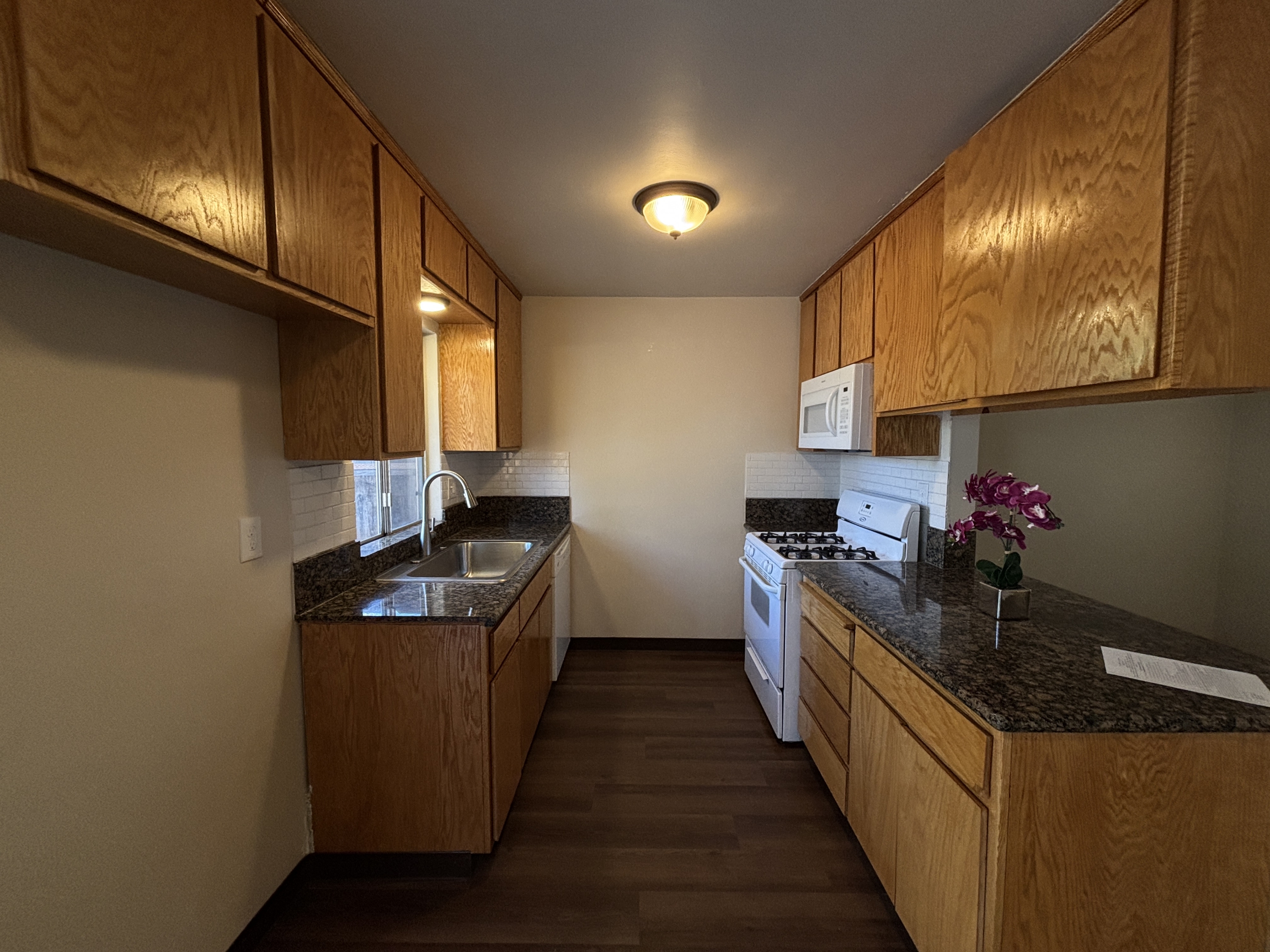 3014 Delta Avenue - 1