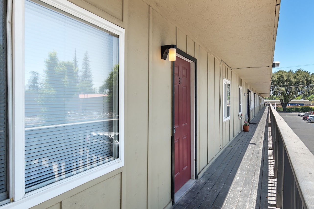 617 Tully Road - 21