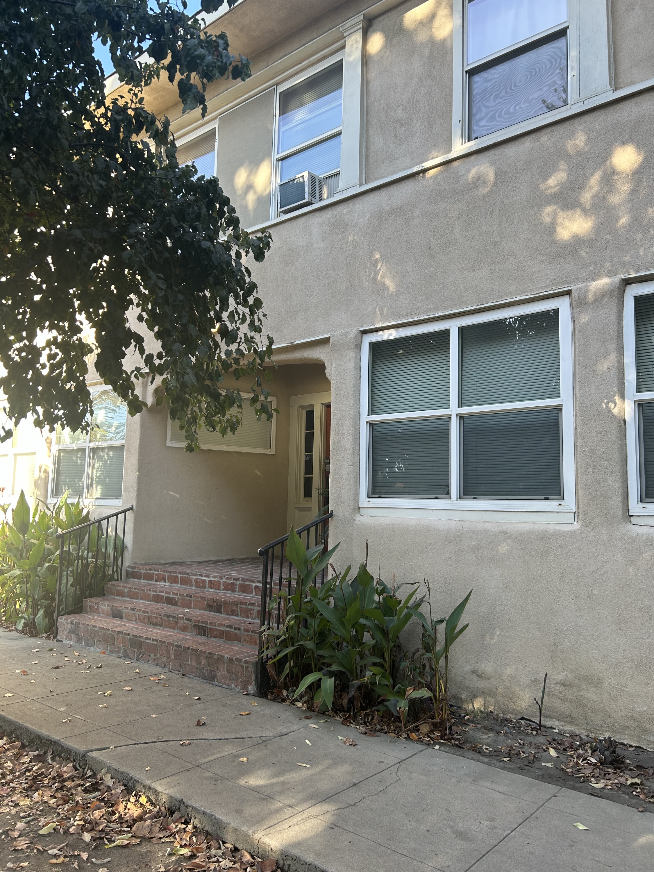 1215 G Street - 7
